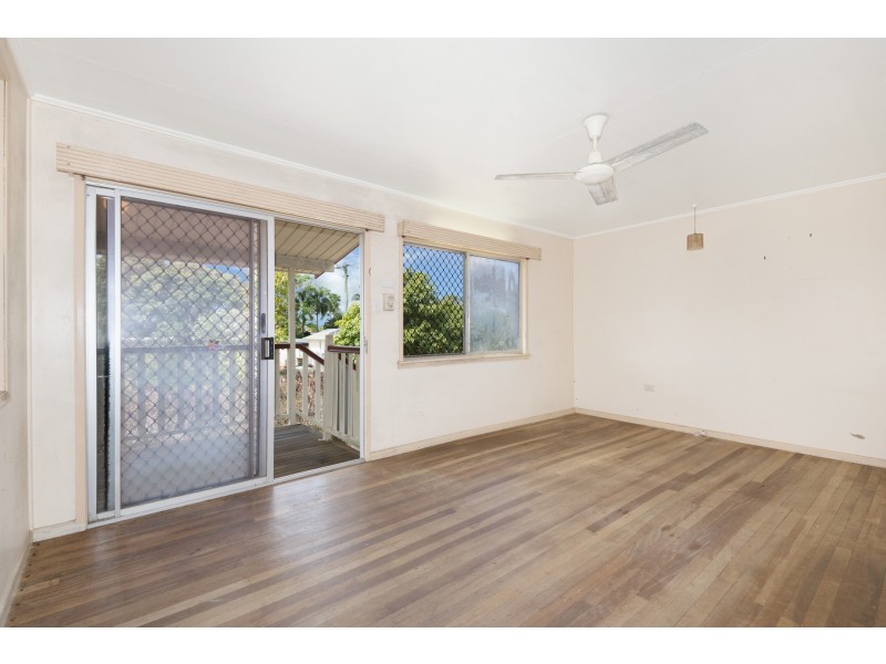 11 Wattle Street, Kirwan QLD 4817