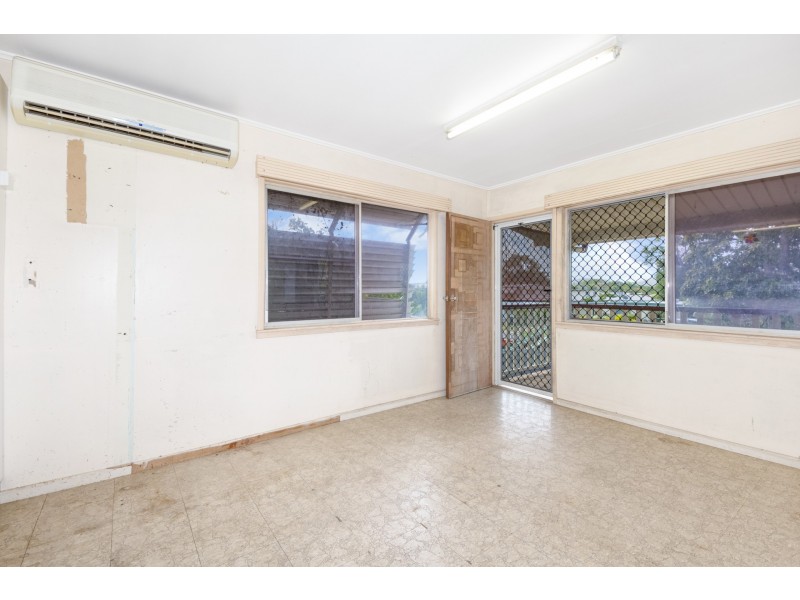 11 Wattle Street, Kirwan QLD 4817