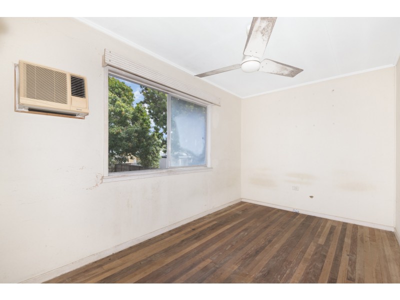11 Wattle Street, Kirwan QLD 4817