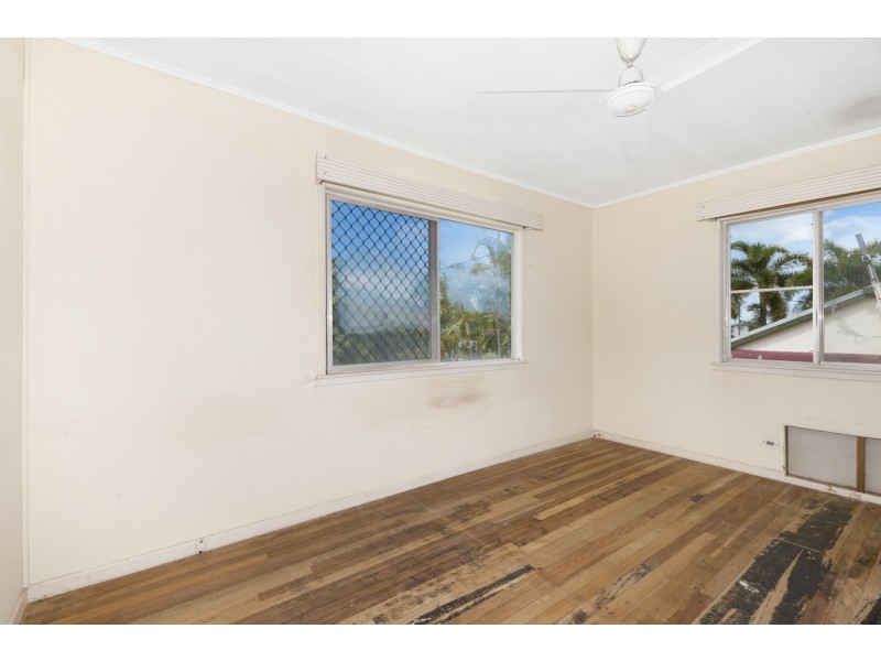 11 Wattle Street, Kirwan QLD 4817