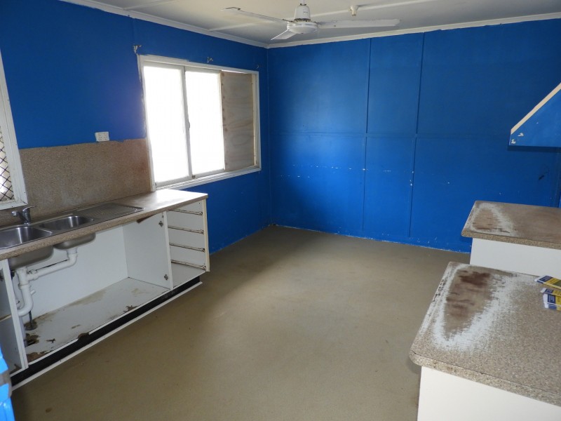 8 Powell Street, Wulguru QLD 4811