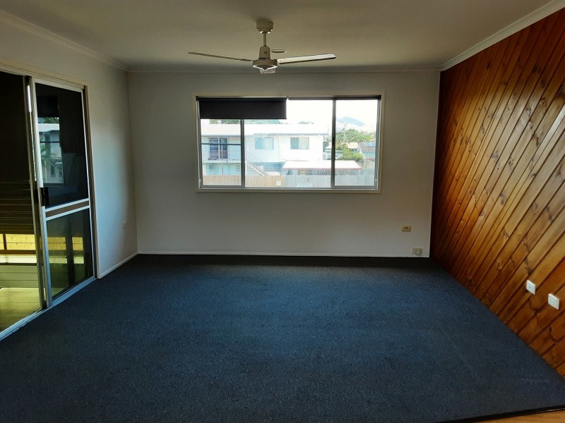 11 Hasson Street, Kirwan QLD 4817