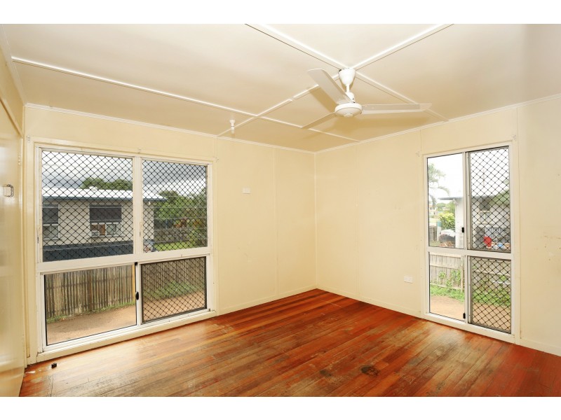 26 Hivers Street, Vincent QLD 4814