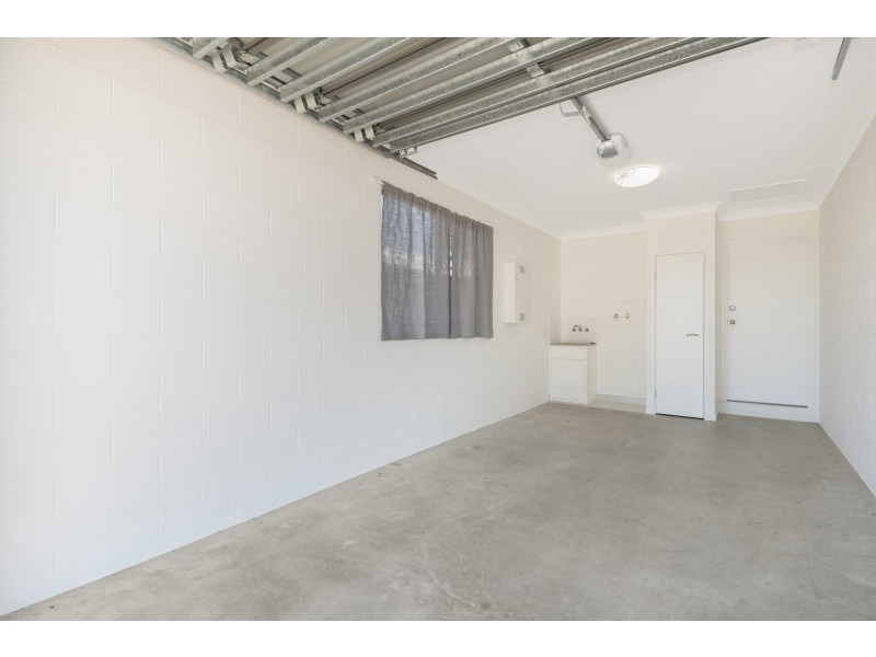 2/6 Claret Close, Condon QLD 4815