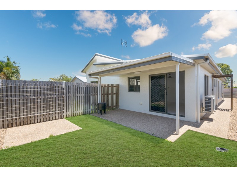 2/6 Claret Close, Condon QLD 4815