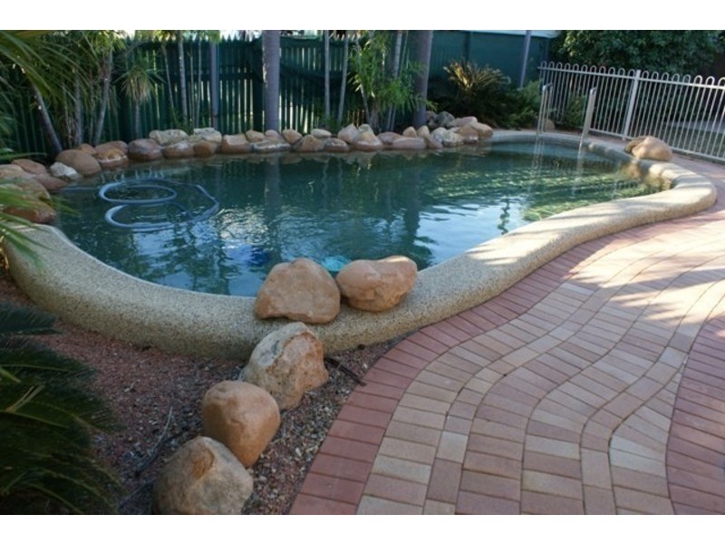 7 Santa Lucia Drive, Mount Louisa QLD 4814