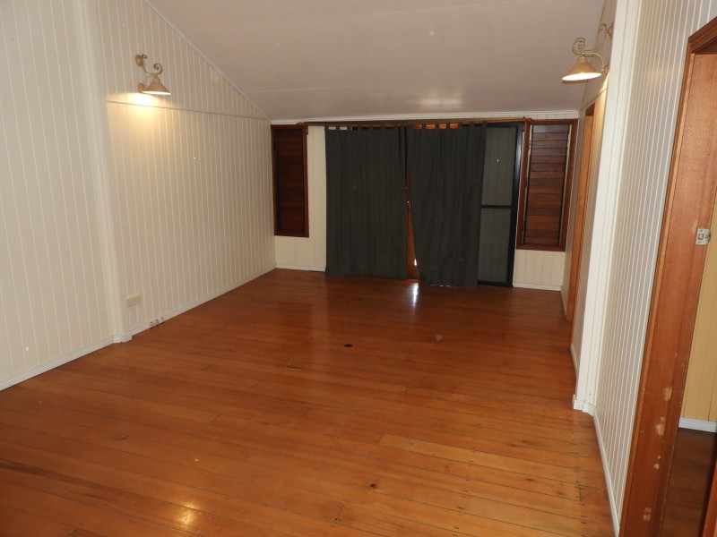 22 Sherriff Street, Hermit Park QLD 4812