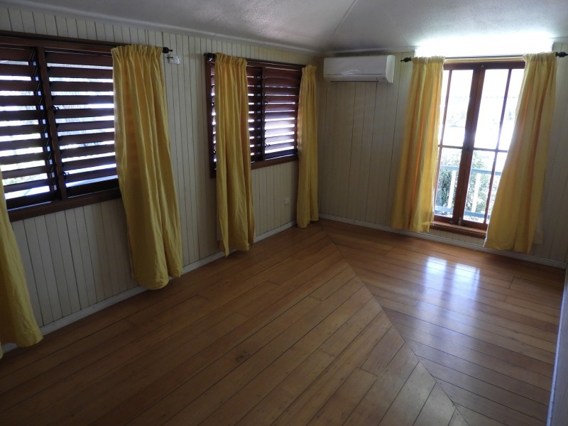 22 Sherriff Street, Hermit Park QLD 4812