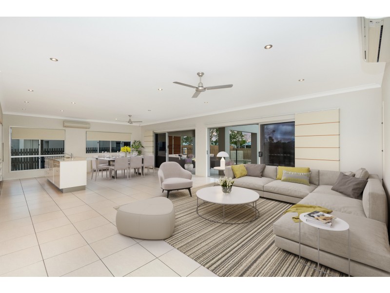 10 Albatross Court, Kirwan QLD 4817
