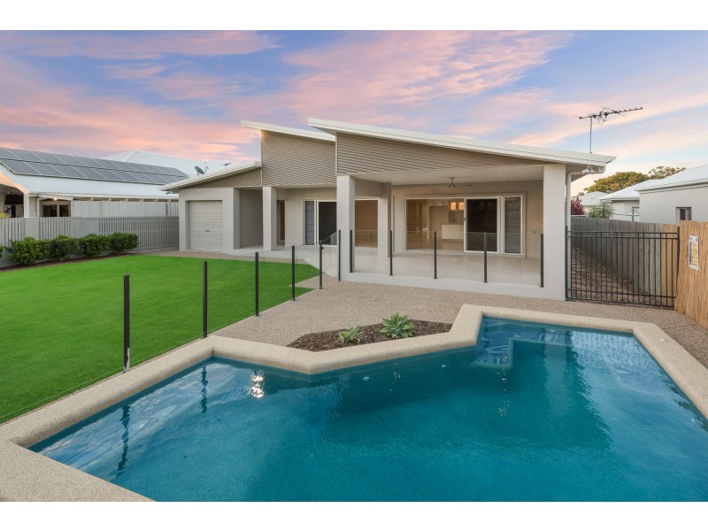 10 Albatross Court, Kirwan QLD 4817