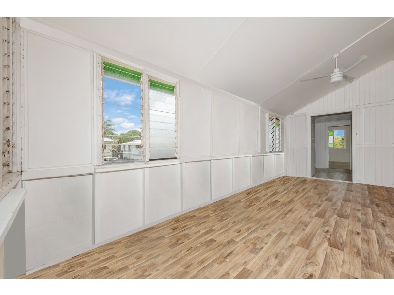 8 Forest Avenue, Kirwan QLD 4817