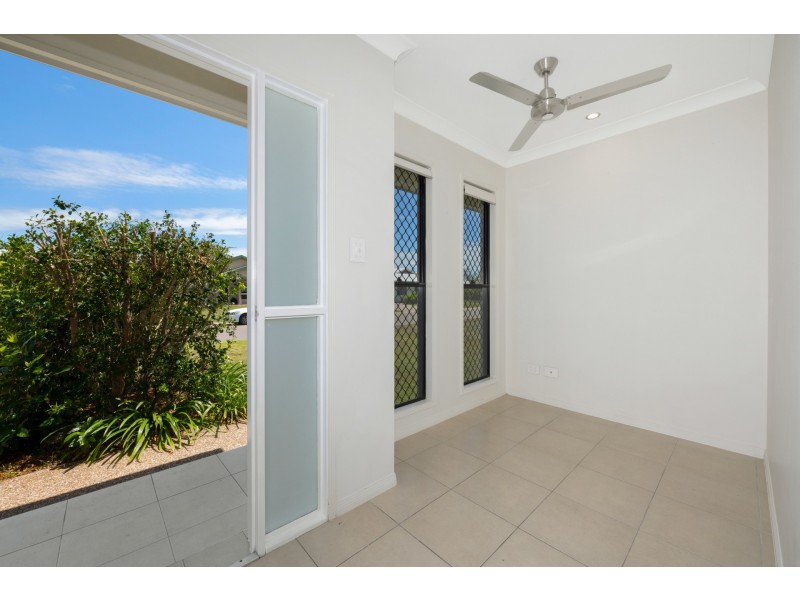 6 Nova Street, Mount Low QLD 4818