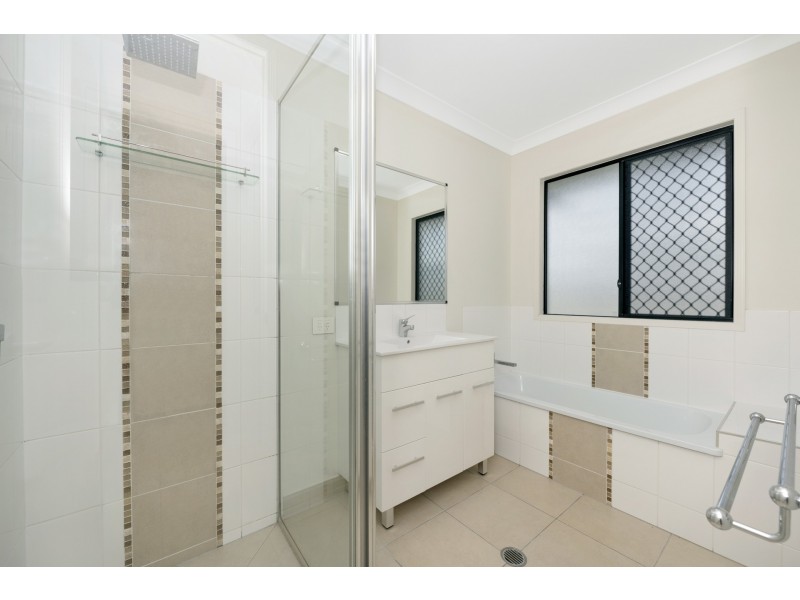 6 Nova Street, Mount Low QLD 4818