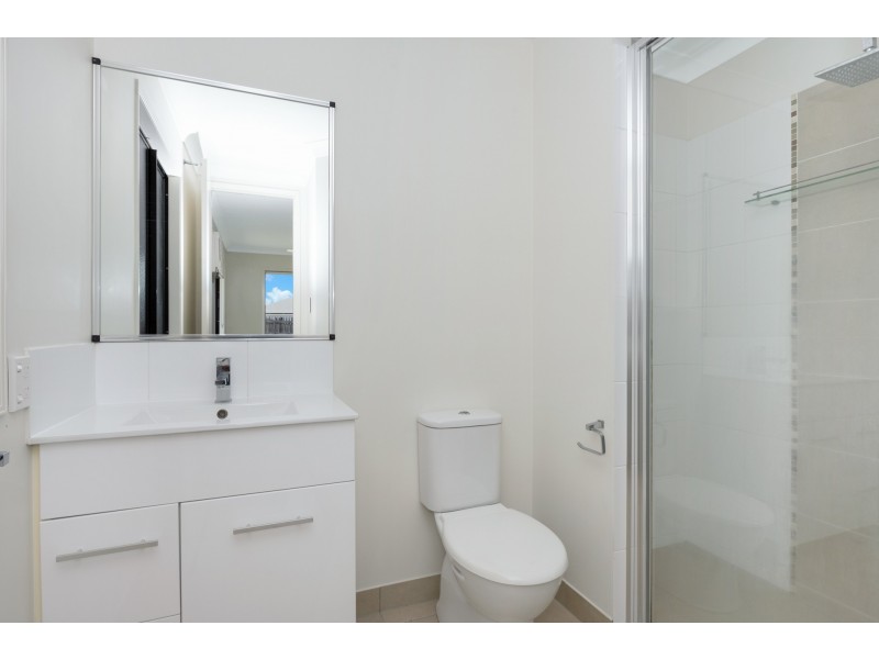 6 Nova Street, Mount Low QLD 4818