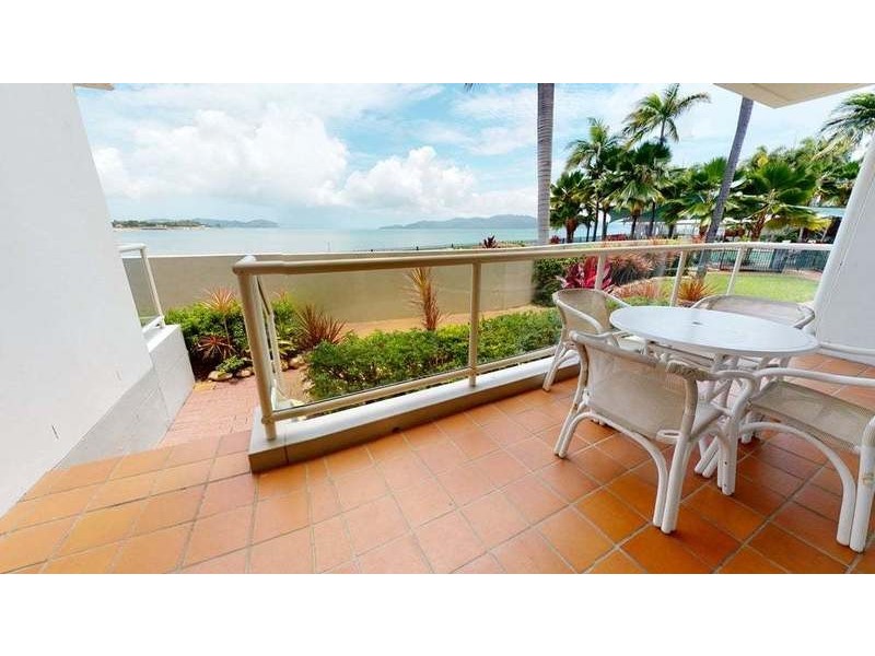 2/7 Mariners Drive, Townsville City QLD 4810
