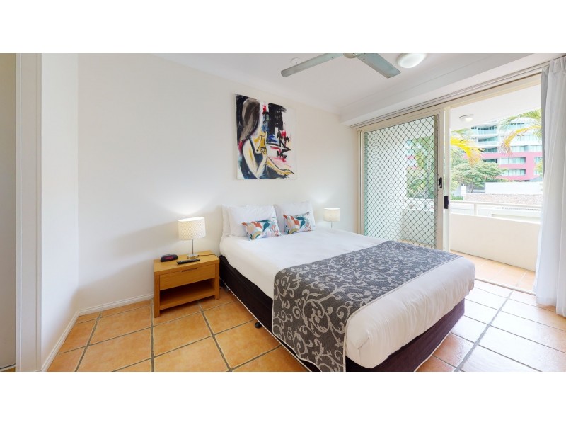 2/7 Mariners Drive, Townsville City QLD 4810