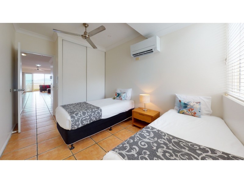 2/7 Mariners Drive, Townsville City QLD 4810