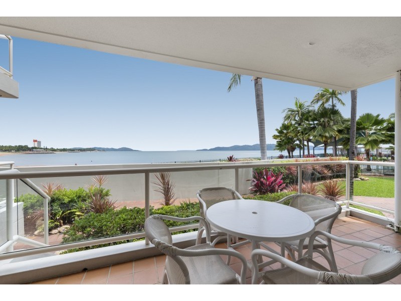 2/7 Mariners Drive, Townsville City QLD 4810