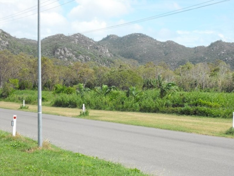 88 Gifford Street, Horseshoe Bay QLD 4819