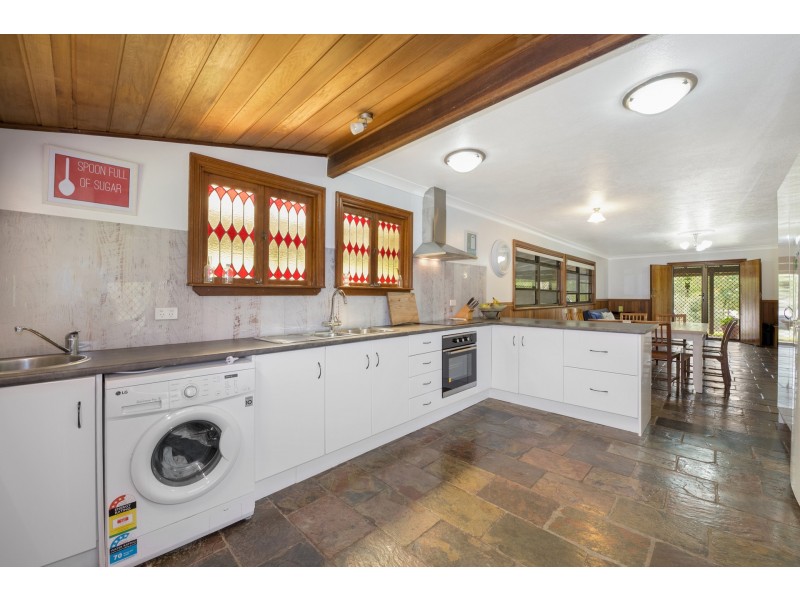 54 Mount Elliott Drive, Alligator Creek QLD 4816