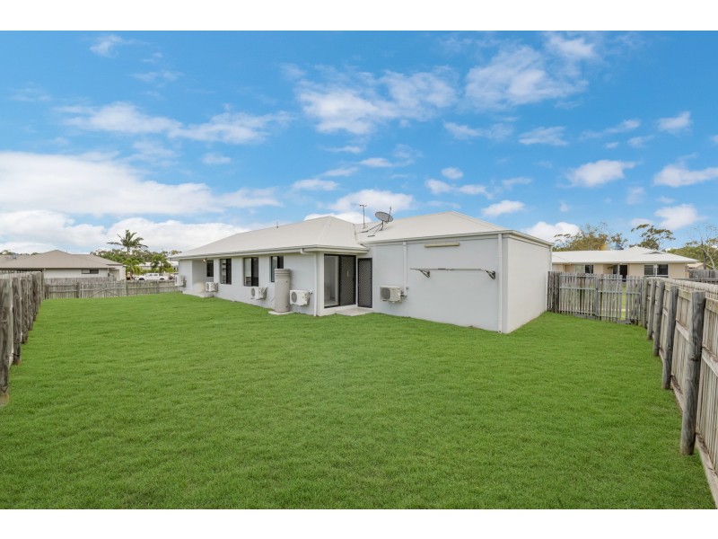 35 Limerick Way, Mount Low QLD 4818