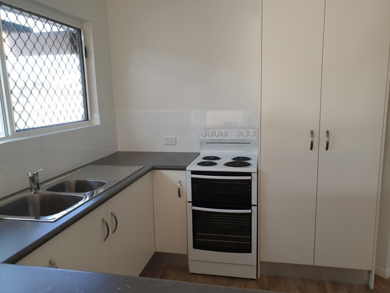 31 Barnett Street, Mount Louisa QLD 4814