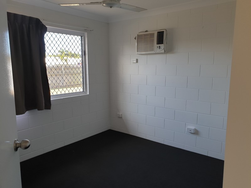 31 Barnett Street, Mount Louisa QLD 4814