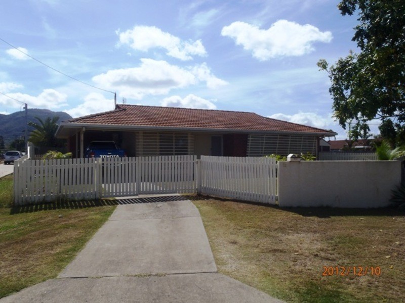 12 Josephine Crescent, Rasmussen QLD 4815