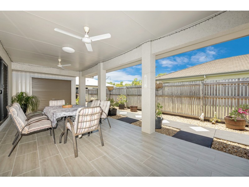 71 Daintree Drive, Bushland Beach QLD 4818