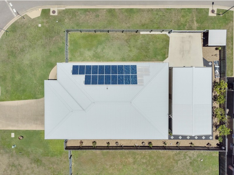 71 Daintree Drive, Bushland Beach QLD 4818