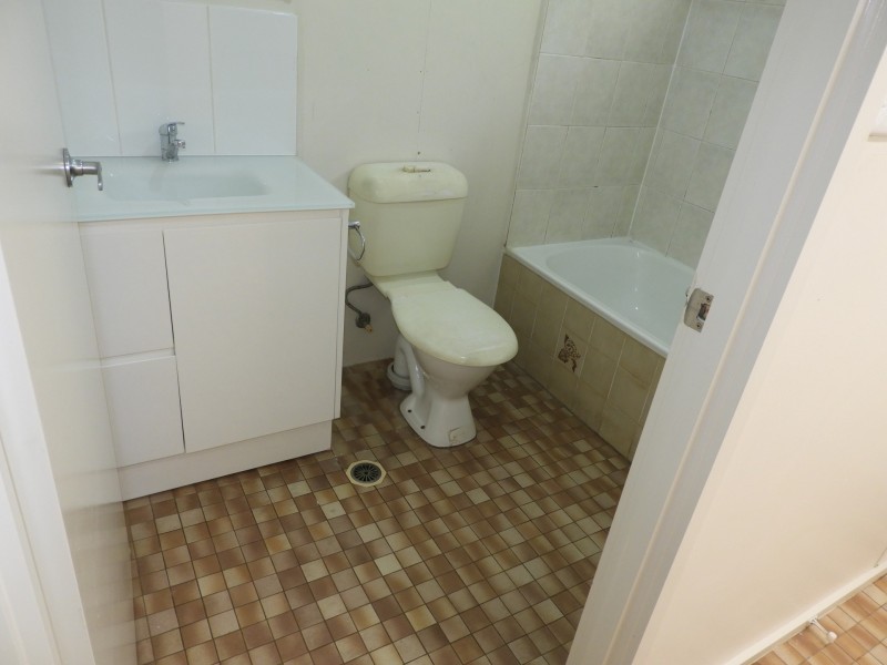 3/77 Queens Road, Hermit Park QLD 4812