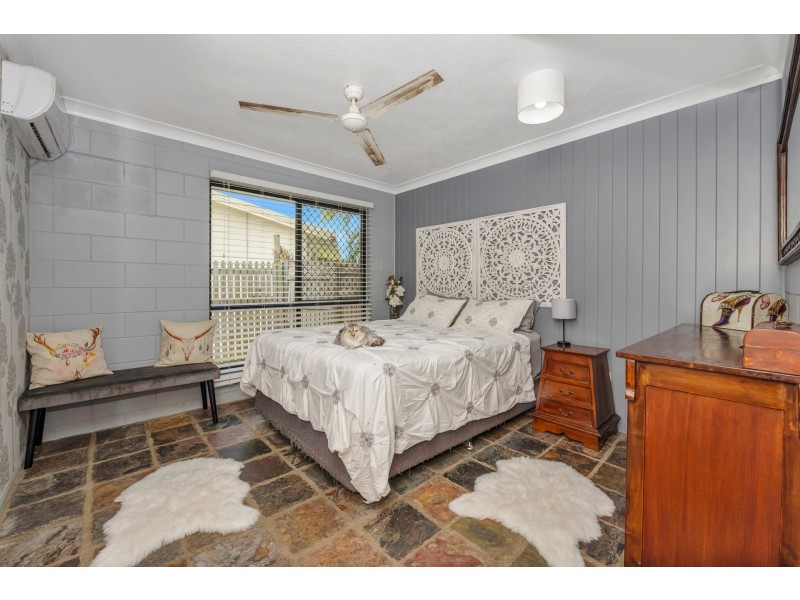 26 Hillview Road, Deeragun QLD 4818