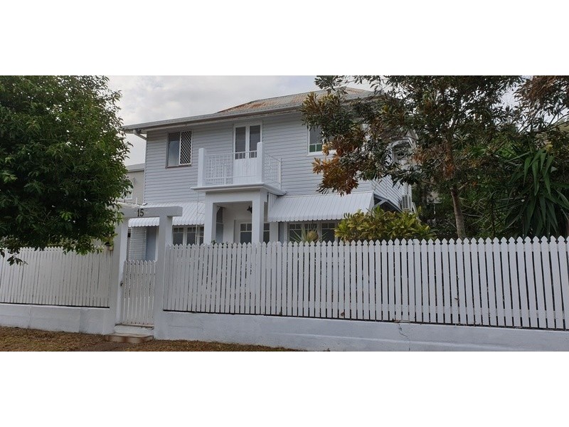 15 Baxter Street, West End QLD 4810