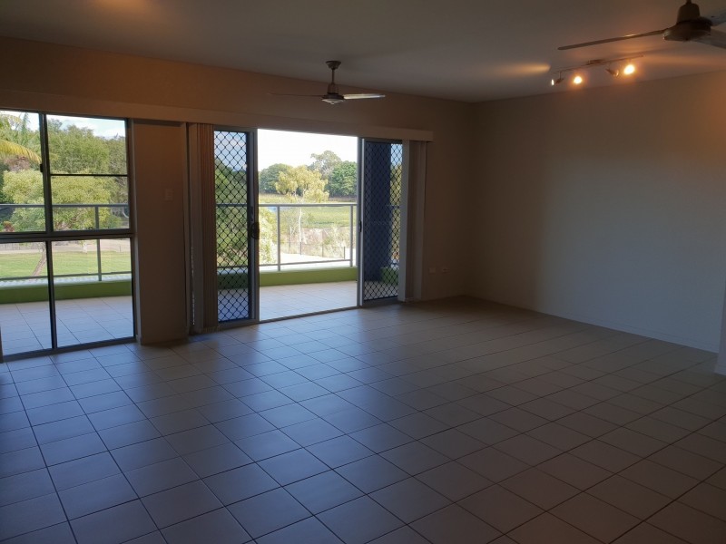 4/237 Riverside Boulevard, Douglas QLD 4814
