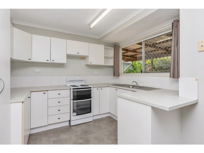 6 Rosewood Avenue, Kelso QLD 4815