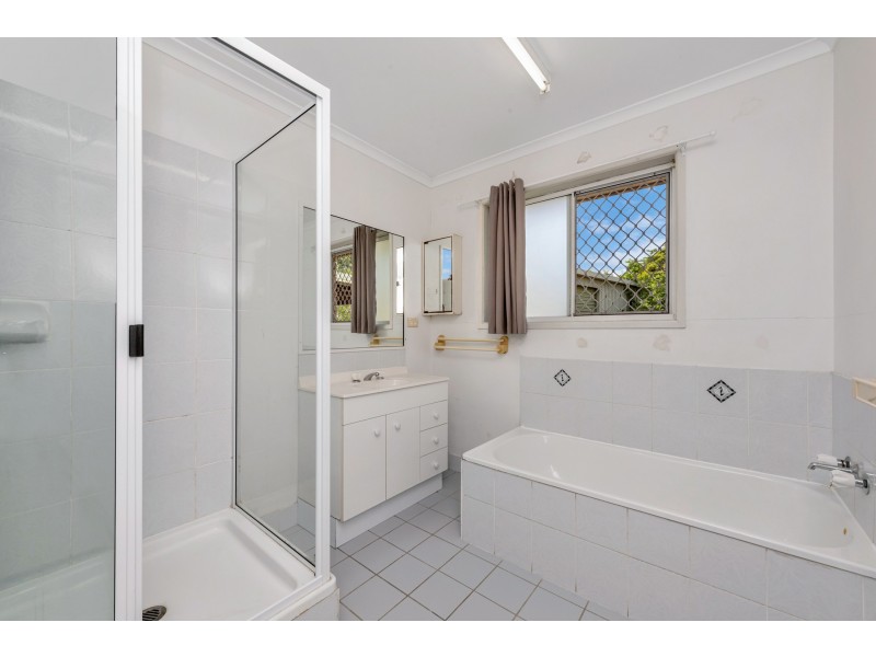 6 Rosewood Avenue, Kelso QLD 4815