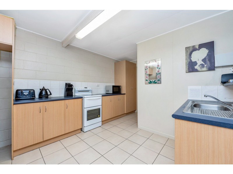 6/54 Percy Street, West End QLD 4810