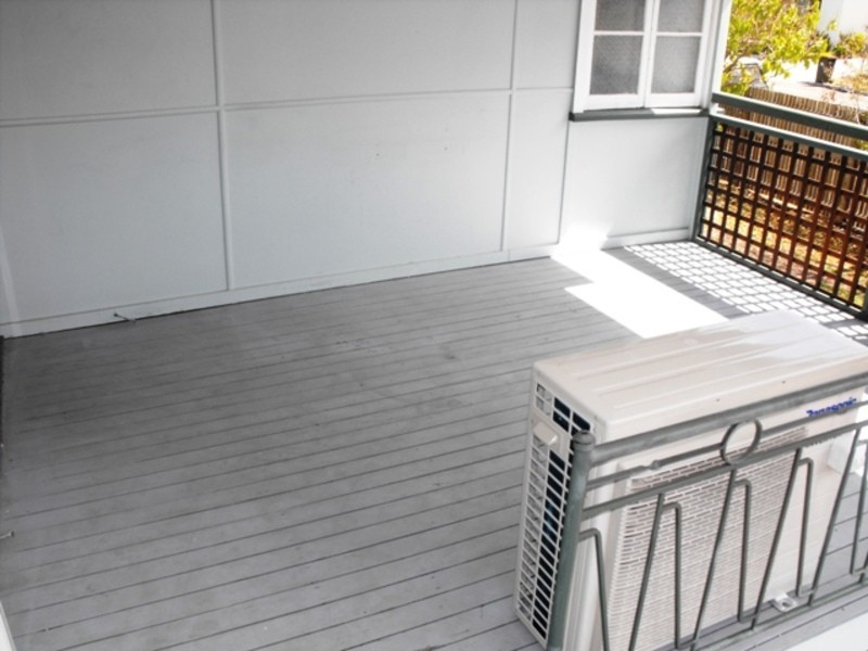 22 Haig Street, Pimlico QLD 4812