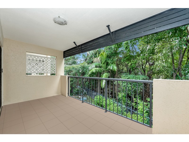 2/92 Regatta Crescent, Douglas QLD 4814