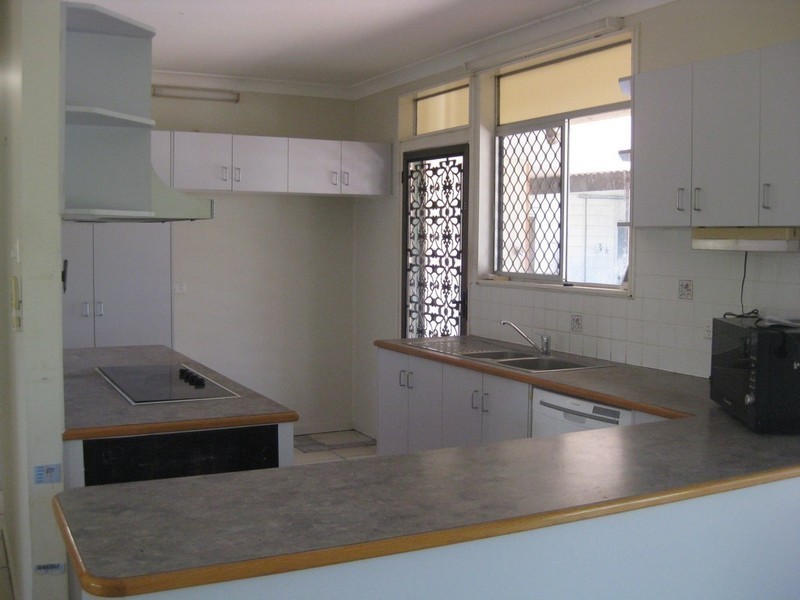 16 Cordelia Avenue, Cranbrook QLD 4814