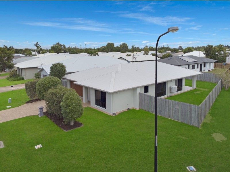 21 Hollanders Crescent, Kelso QLD 4815