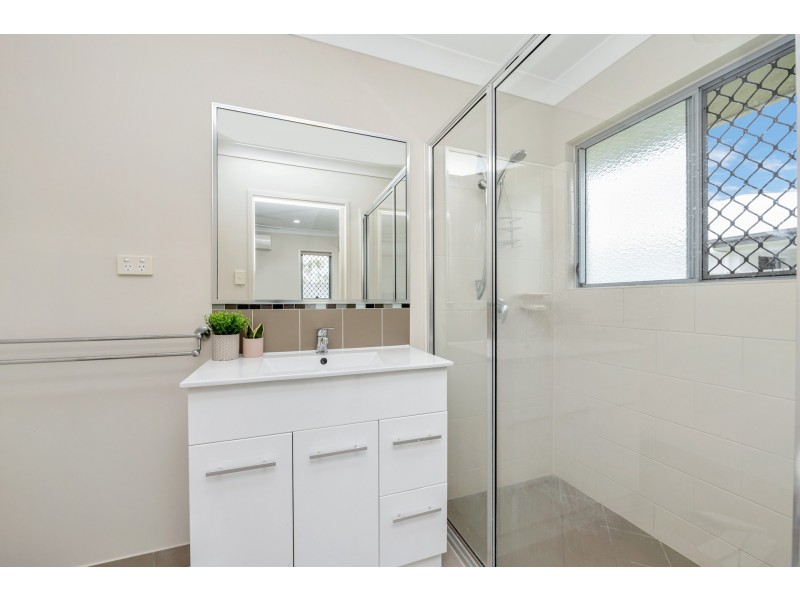 13 Elbridge Bend, Mount Louisa QLD 4814