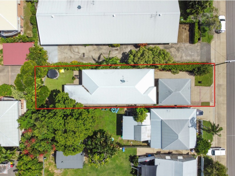 25 Leigh Street, West End QLD 4810