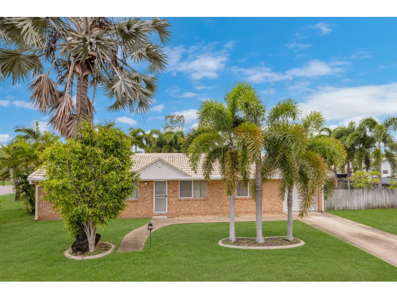 4 Hawk Street, Condon QLD 4815