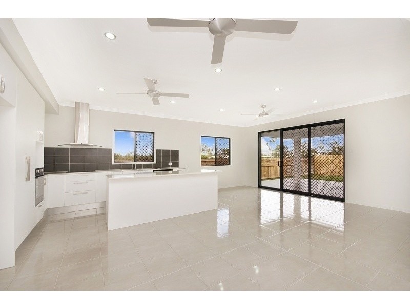 11 Sunning Street, Shaw QLD 4818