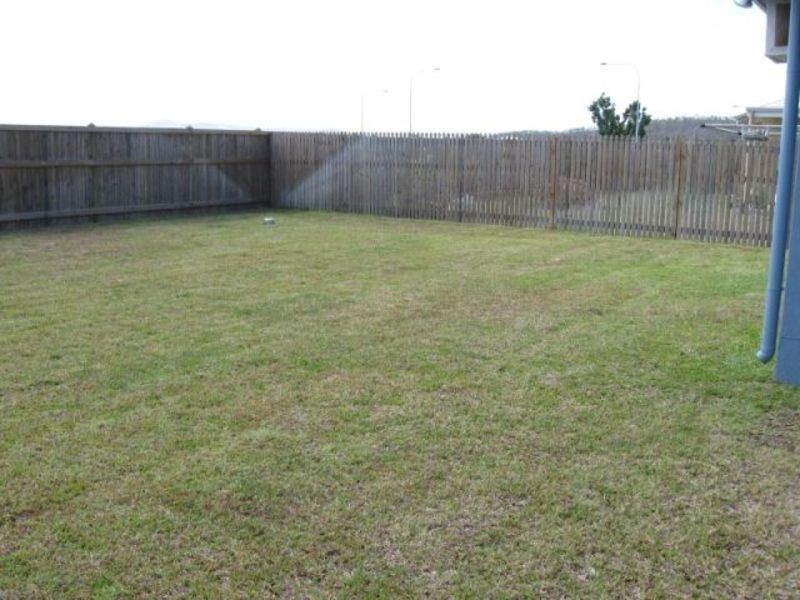 5 Fontwell Crescent, Mount Low QLD 4818