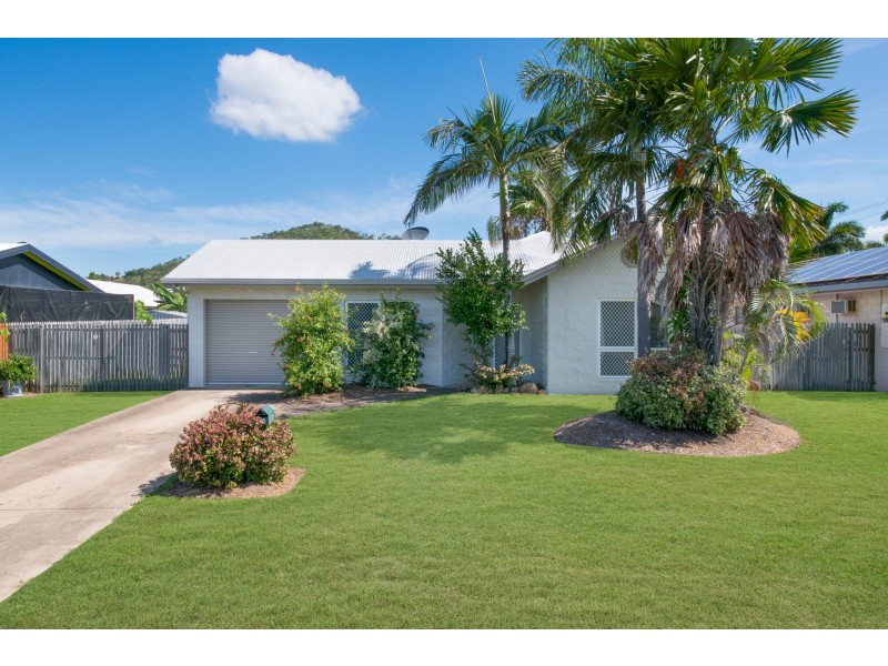 20 Lyndhurst Street, Mount Louisa QLD 4814