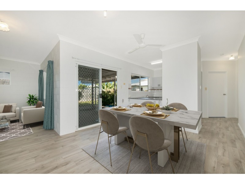 20 Lyndhurst Street, Mount Louisa QLD 4814