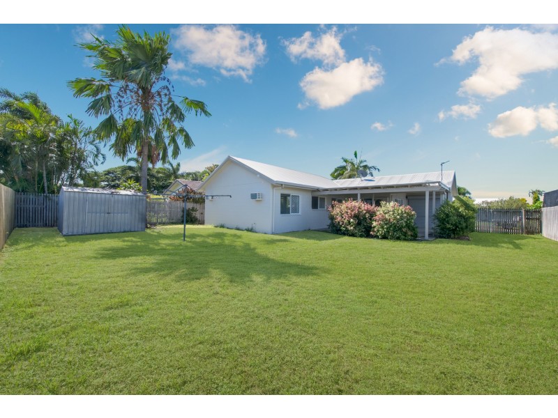 20 Lyndhurst Street, Mount Louisa QLD 4814