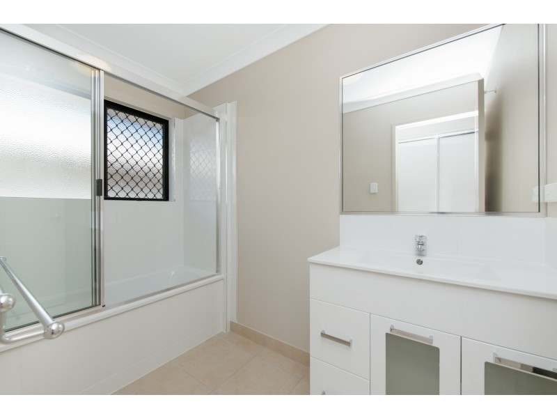 48 Blue Wren Drive, Kelso QLD 4815